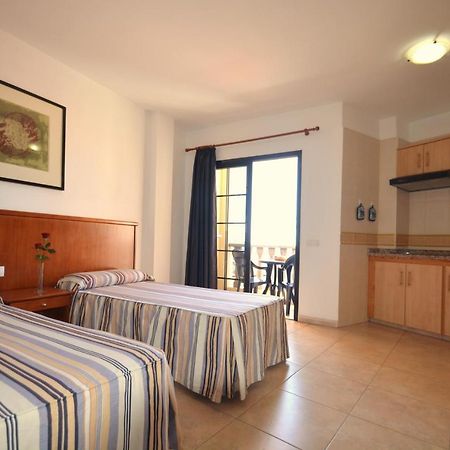 Apartamentos Andrea Calera Exteriör bild